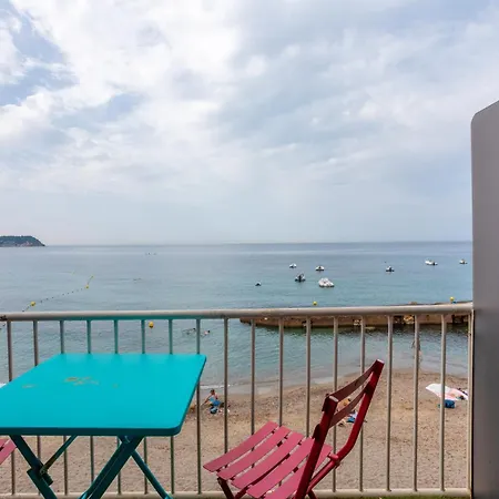 Les Jeux De Boules 6 * Le Pradet